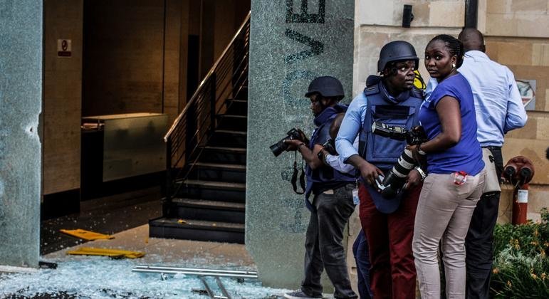 En 2021, les meurtres de journalistes ont diminué mais les menaces demeurent alarmantes (UNESCO)